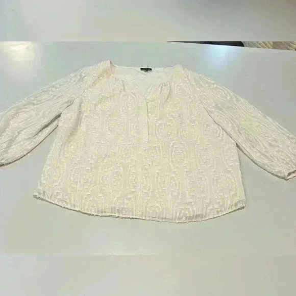 Talbots Ivory 3/4 sleeve Blouse Size Medium Softe Large Petite - Picture 1 of 6